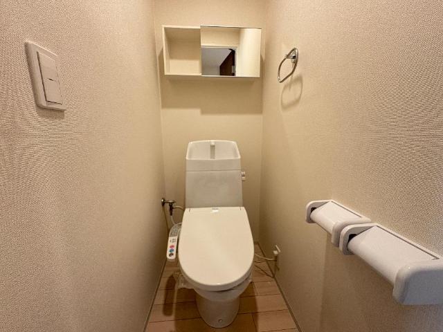 トイレ　シャワー付トイレ