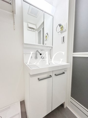 洗面設備　洗面台です。（同仕様です。）