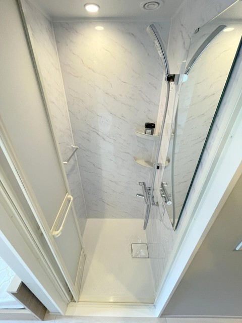 バス・シャワールーム　同仕様写真