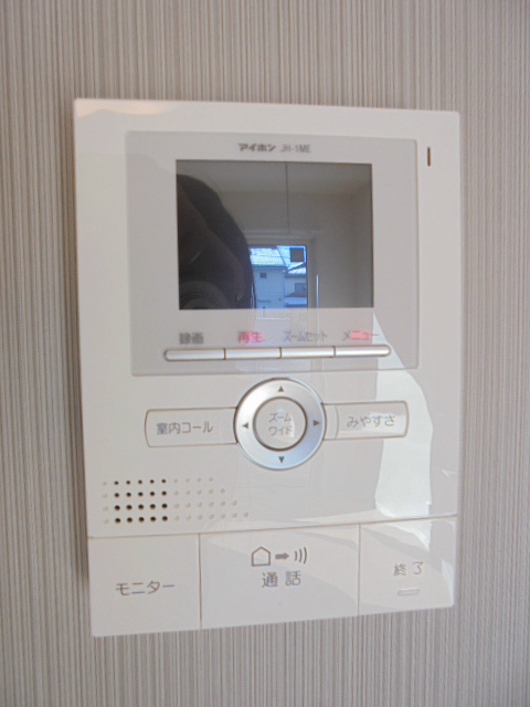 セキュリティ　TVインターホン写真は101号室になります