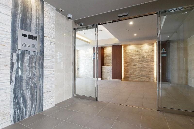 エントランス　エントランス