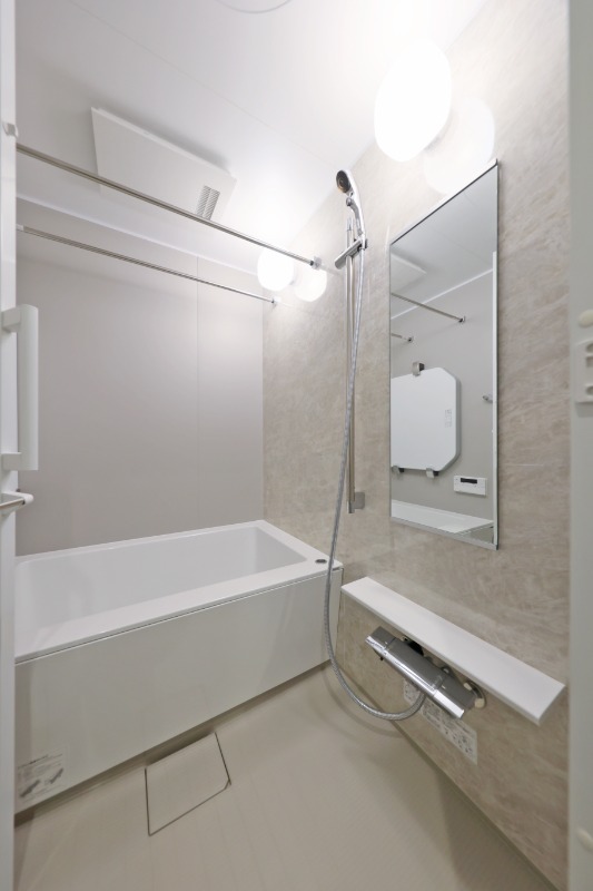 バス・シャワールーム　バスルーム※同タイプ参考写真