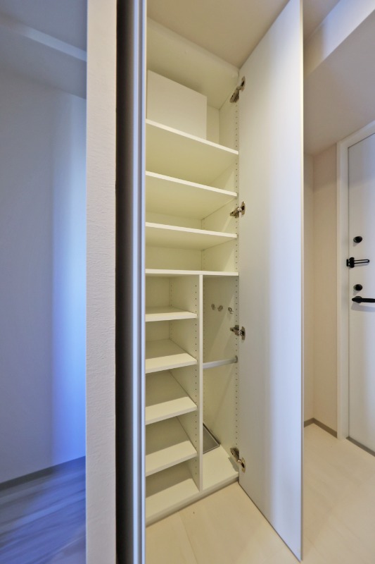 収納　玄関収納※同タイプ参考写真