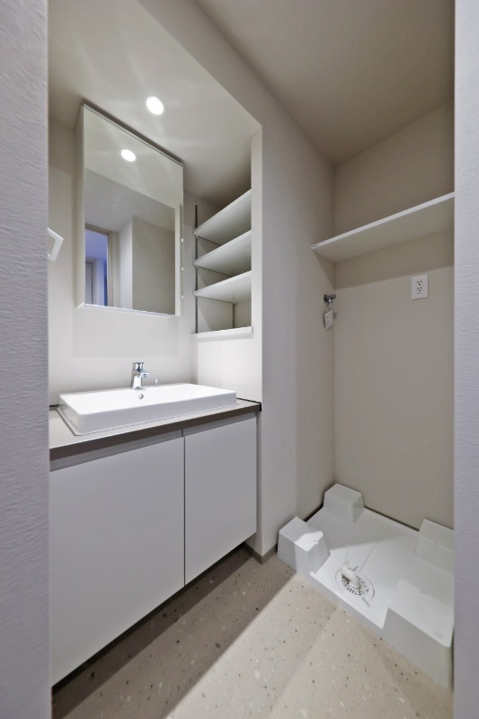 洗面設備　独立洗面台※同タイプ参考写真