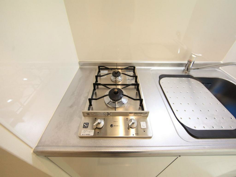 その他　システムキッチン（ガス2口）冷蔵庫・レンジご用意できます