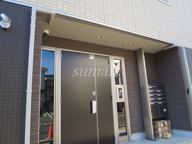 エントランス　入口です☆