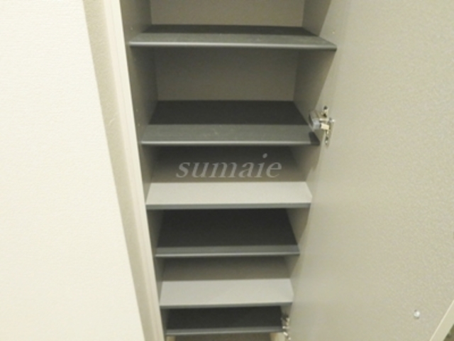 玄関　下駄箱です☆