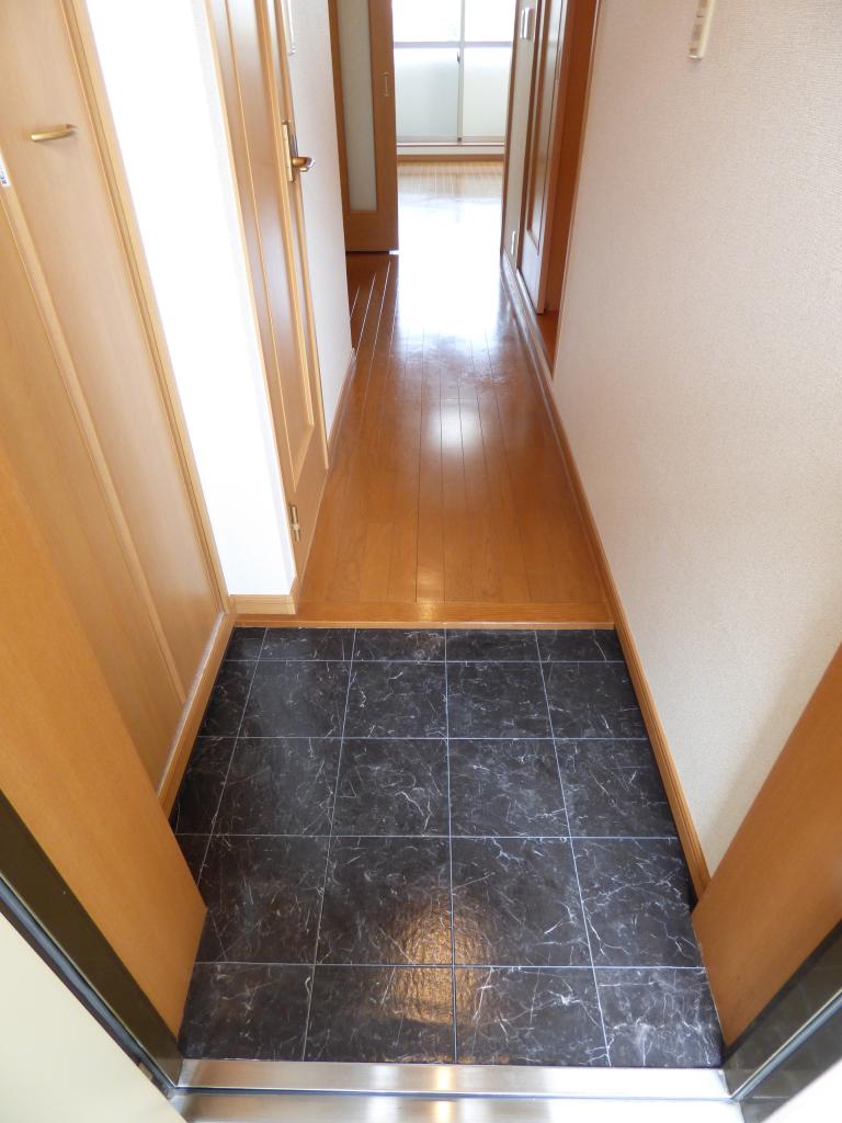 玄関　見晴らしがいいですね