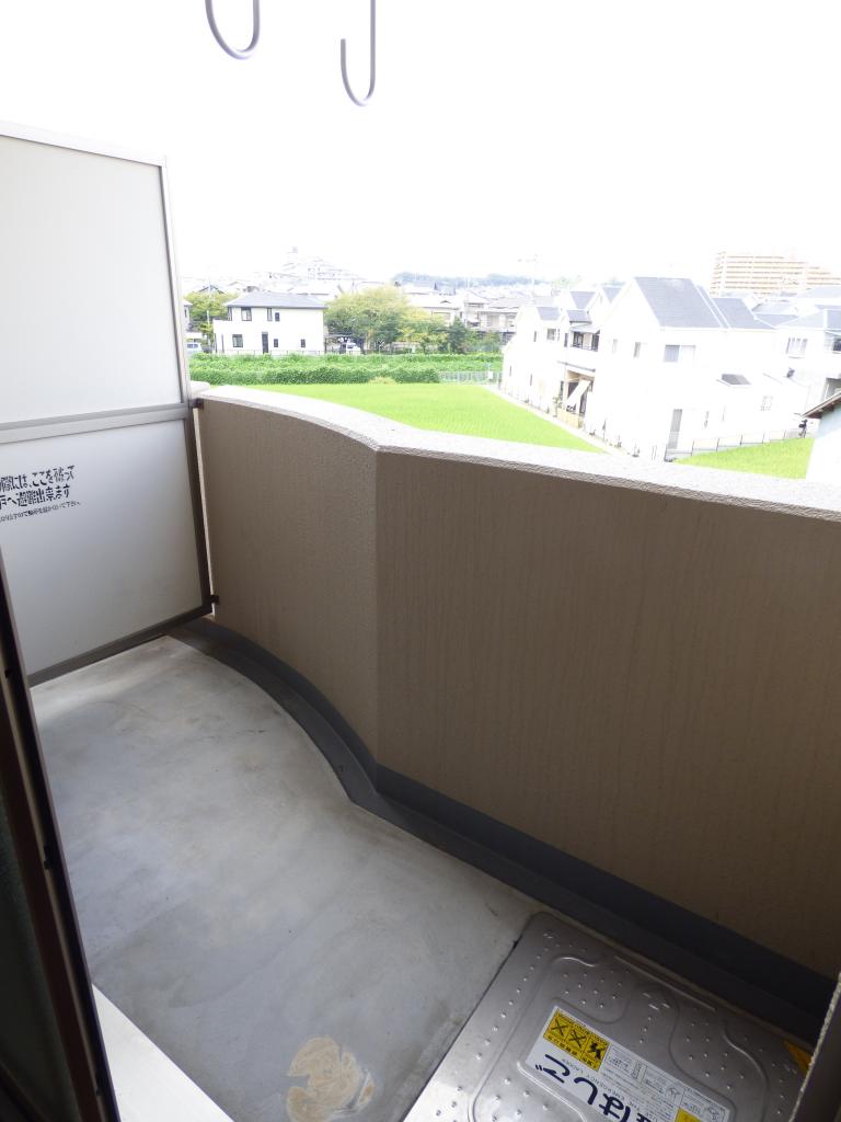 バルコニー　シューズボックスあります
