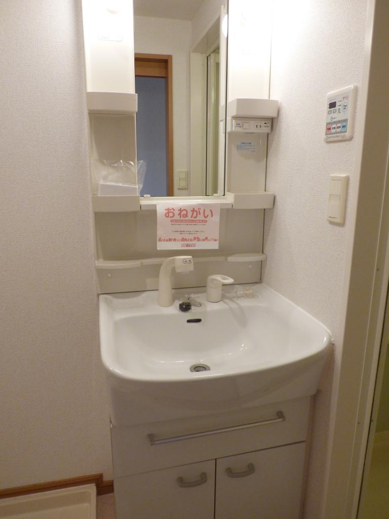 洗面設備　うれしいシャンプードレッサー