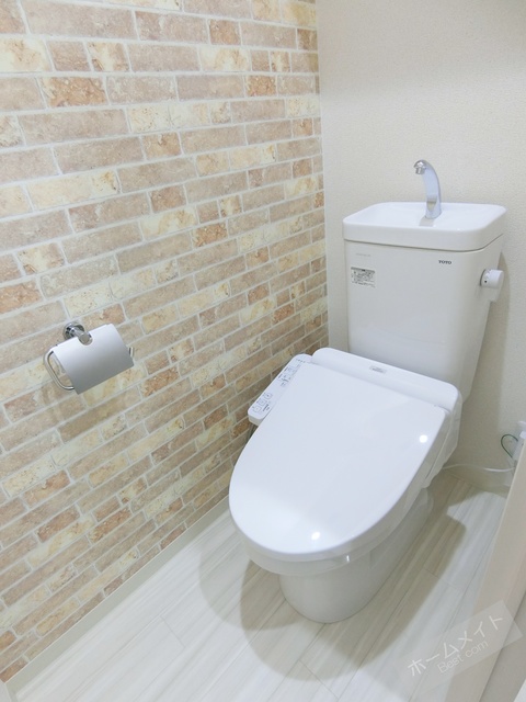 トイレ　同施工会社の同仕様写真です。