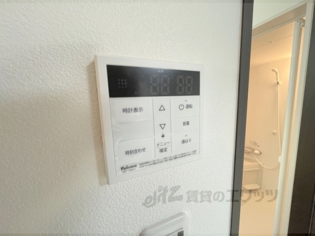 その他設備　給湯器リモコン