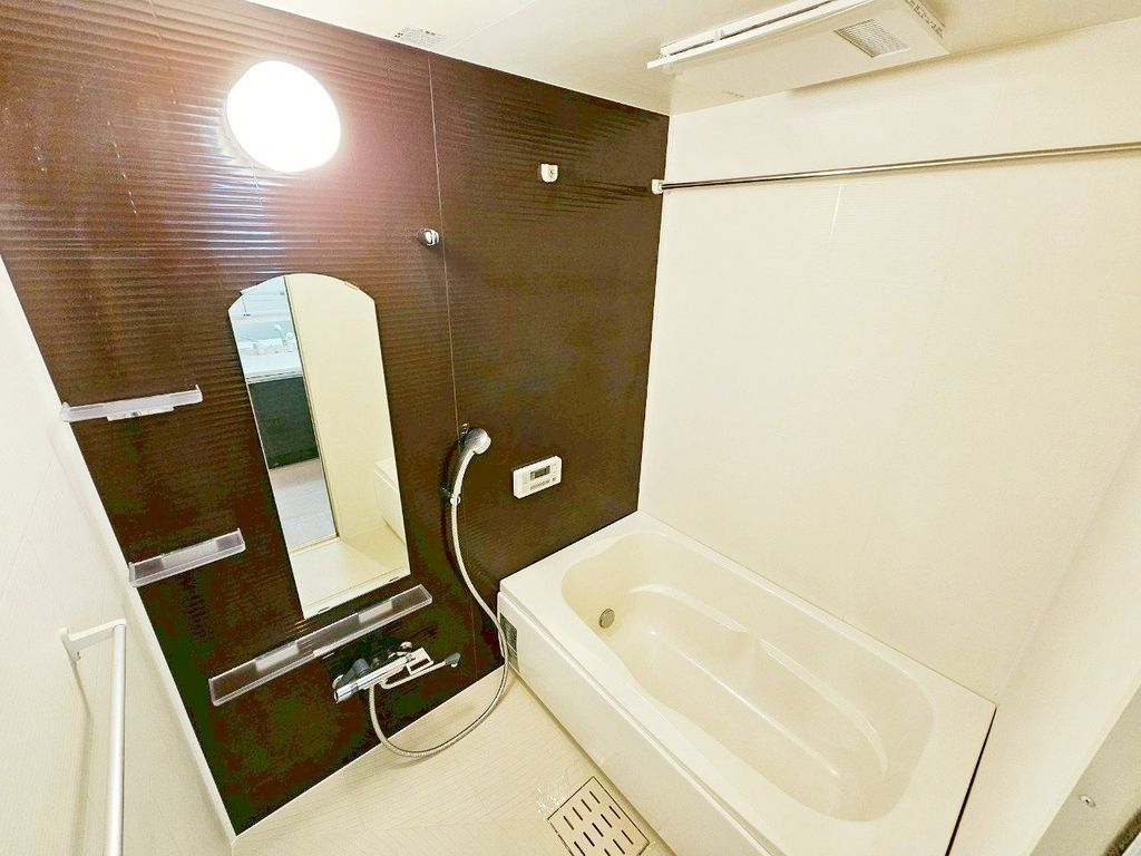 バス・シャワールーム　バス