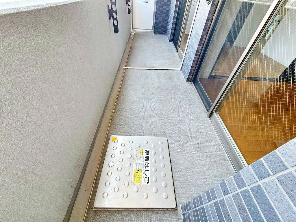 バルコニー　バルコニー