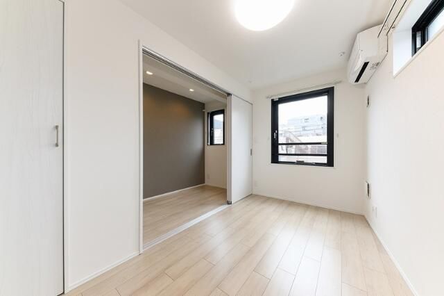 居室・リビング　※別部屋参考写真