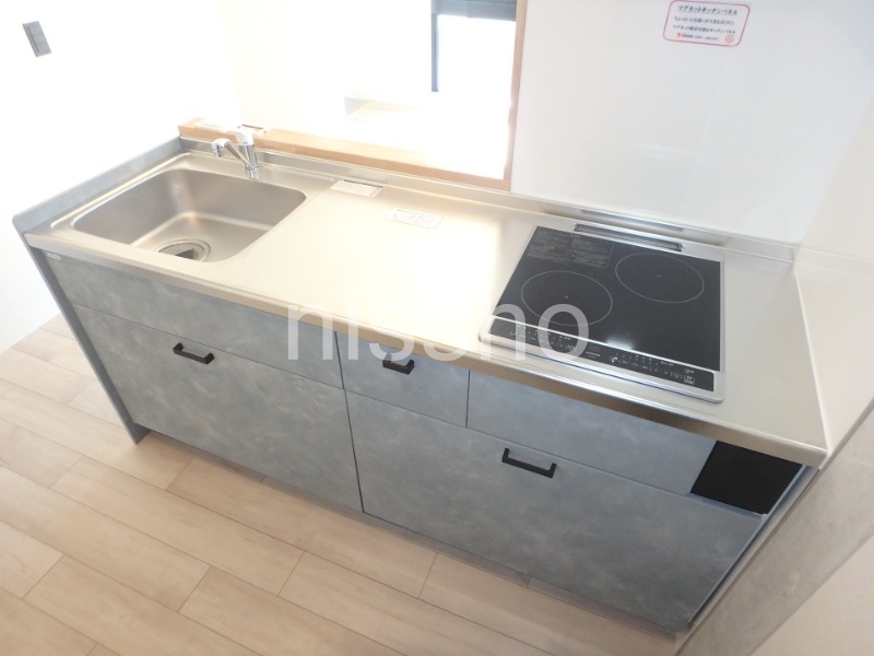 キッチン　広々IHコンロ2口システムキッチン！