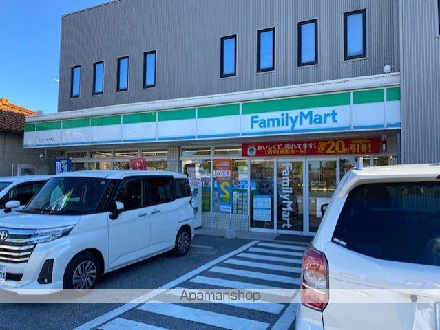 コンビニ　ファミリーマート長浜三ツ矢元町店（コンビニ）まで446m