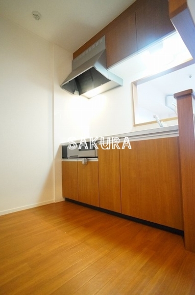 キッチン　広々使える快適な調理スペースです♪