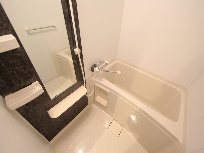 バス・シャワールーム　浴室暖房乾燥機付き　24時間換気バスルーム