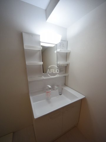 洗面設備　モデラート上町　独立洗面台