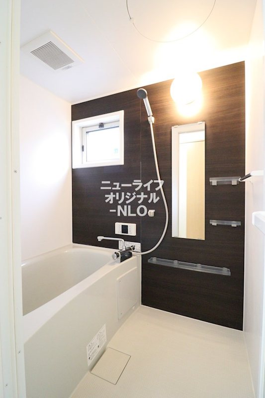 バス・シャワールーム　※同タイプ別室参照、現況を優先致します。