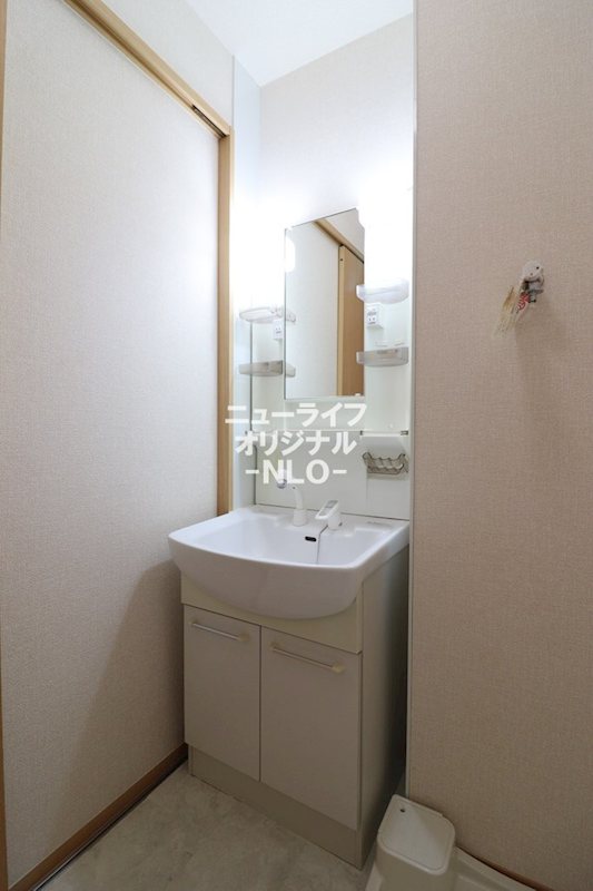 洗面設備　※同タイプ別室参照、現況を優先致します。