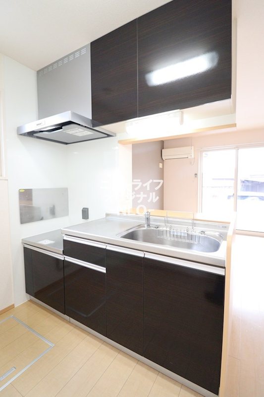 キッチン　※同タイプ別室参照、現況を優先致します。