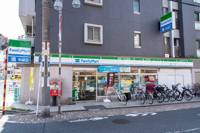 コンビニ　ファミリーマート 綾瀬二丁目店（コンビニ）まで226m