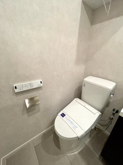 トイレ　別号室参考写真