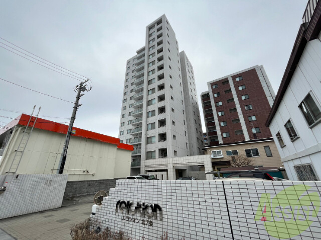 建物外観　札幌市東区北７条東「ルラシオン北７条」