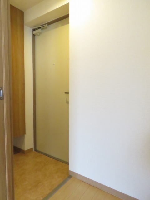 玄関　玄関広いです♪