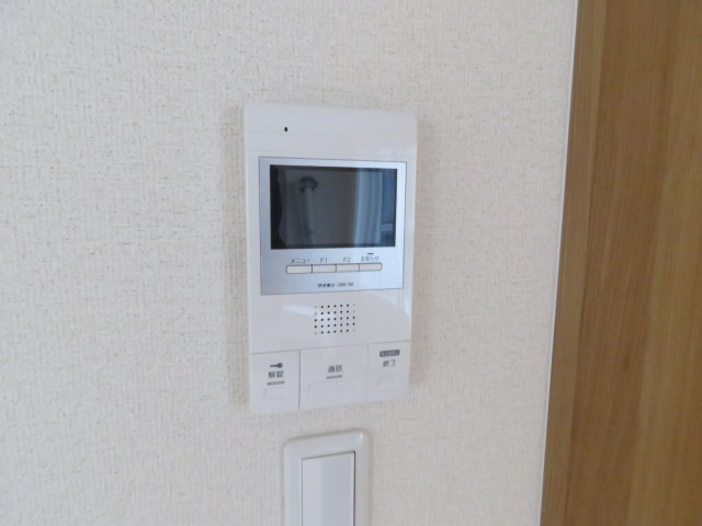 セキュリティ　モニター付きインターホン♪