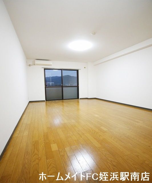 居室・リビング　★広々１４帖の洋室♪★参考写真