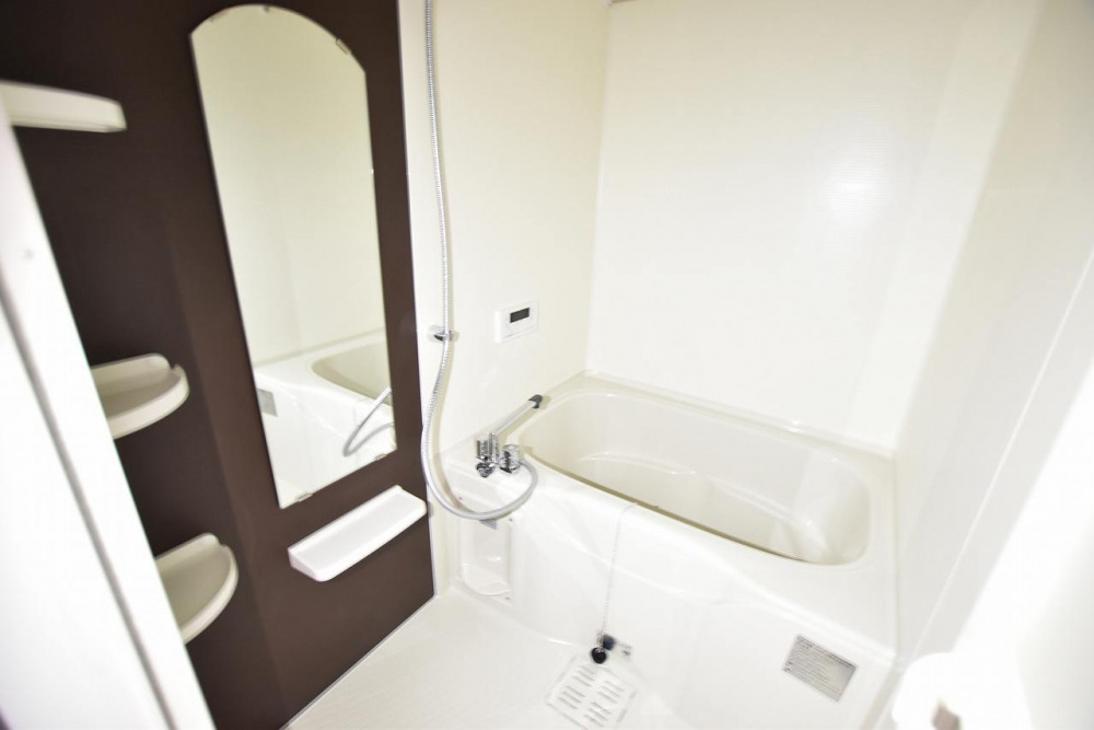 バス・シャワールーム　同物件、別物件のお写真です。ご参考までにご覧ください。