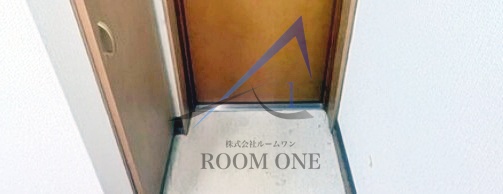 玄関　玄関です。