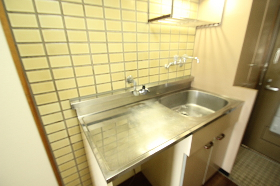 キッチン　※別号室の写真です