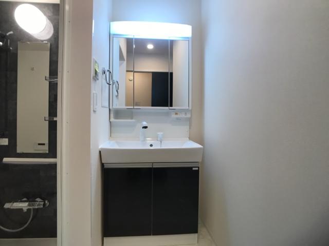 洗面設備　洗髪洗面化粧台