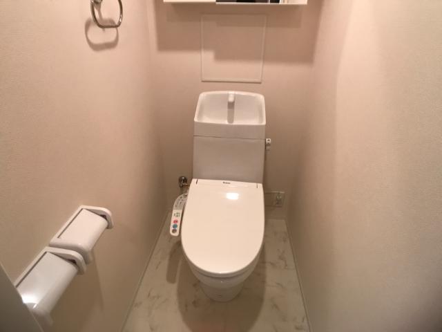 トイレ　シャワー付トイレ