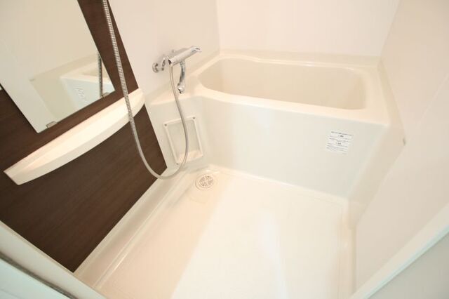 バス・シャワールーム　※別室の参考写真の為、現況優先です。