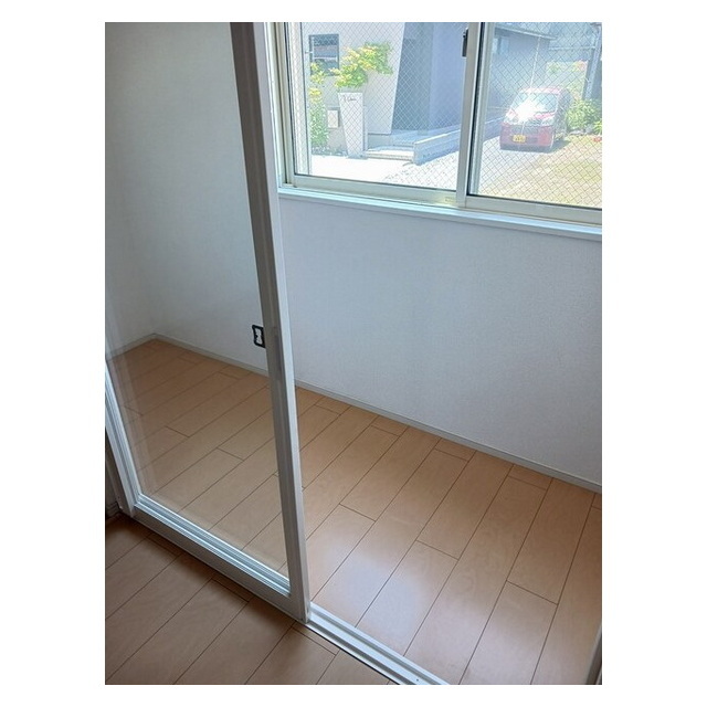 バルコニー　雨の日でも快適お洗濯