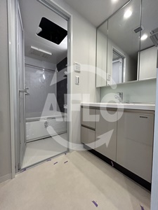 洗面設備　ルフォンプログレ堺筋本町タワーレジデンス　洗面所