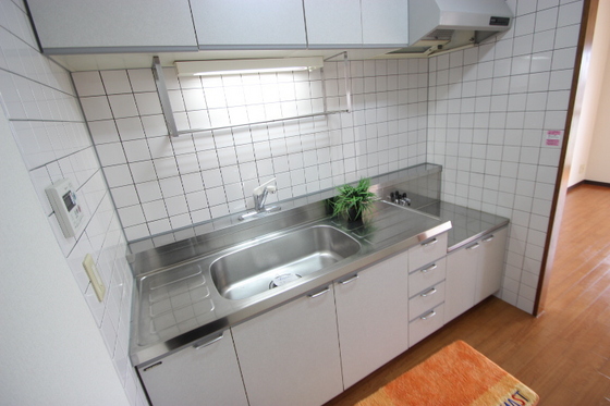 キッチン　※別部屋の写真です