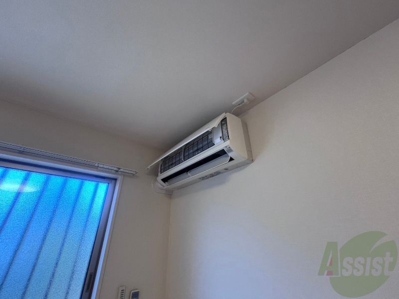 その他設備　寝室にもエアコン設置されております。夏冬安心ですね。