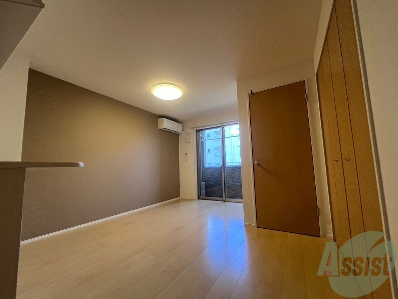 居室・リビング　こちらはリビングになります。広々としたお部屋になります。