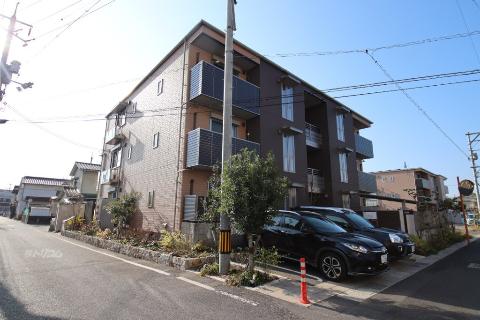 建物外観　外観写真（昼）