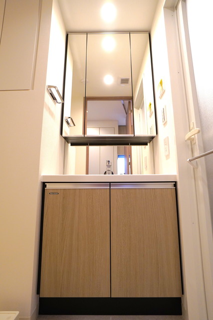 洗面設備　※写真は同タイプ住戸です。