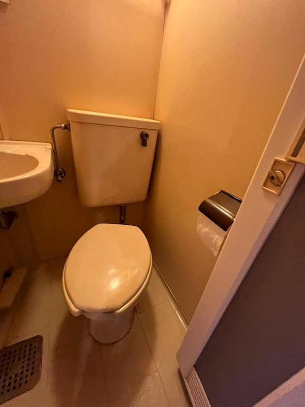 トイレ　コンパクトで使いやすいトイレです