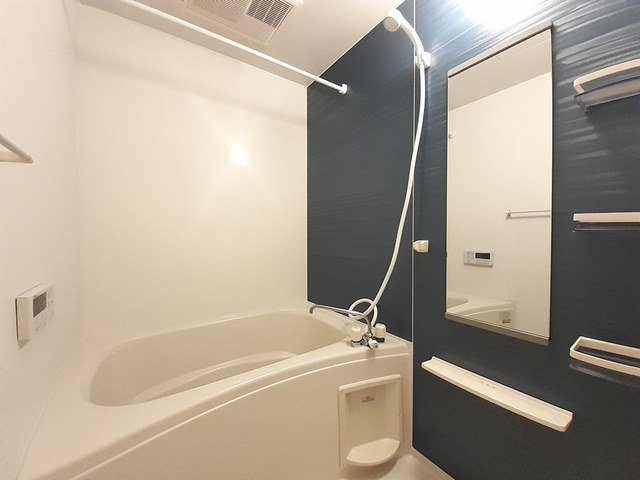 バス・シャワールーム　お風呂で日々の疲れを落としましょう