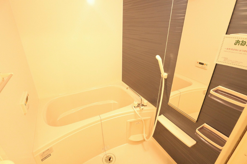 バス・シャワールーム　写真は同型タイプ