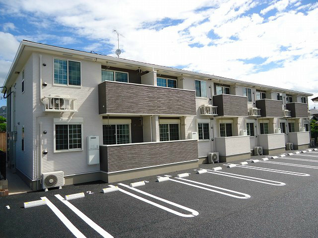 建物外観　写真は同型タイプ